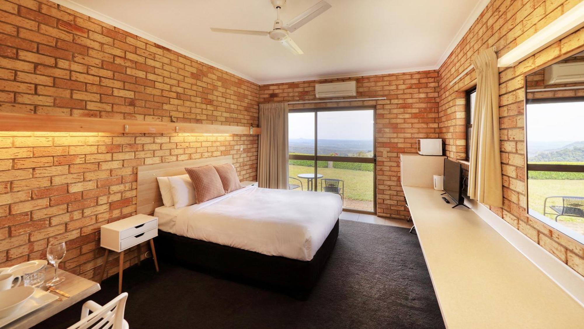 Maleny Views Motel Екстер'єр фото